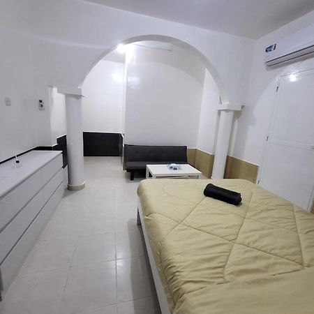 Corniche Full Studio Apartment Αμπού Ντάμπι Εξωτερικό φωτογραφία