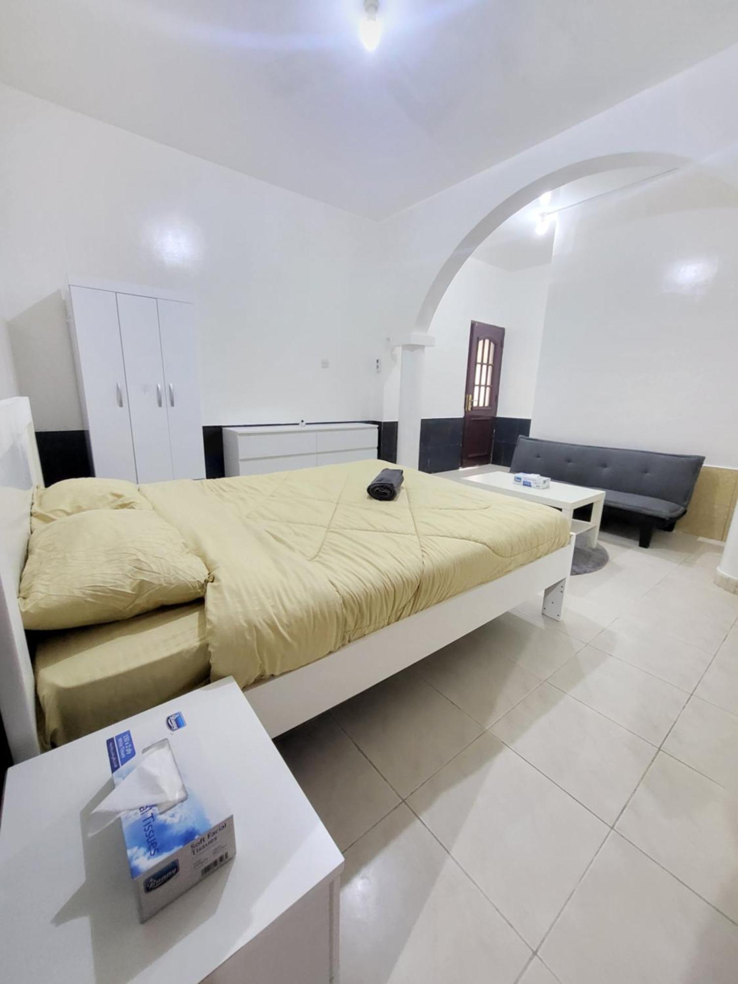 Corniche Full Studio Apartment Αμπού Ντάμπι Εξωτερικό φωτογραφία