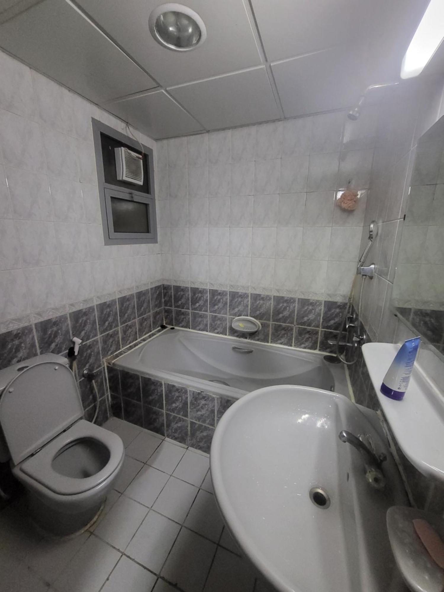 Corniche Full Studio Apartment Αμπού Ντάμπι Εξωτερικό φωτογραφία